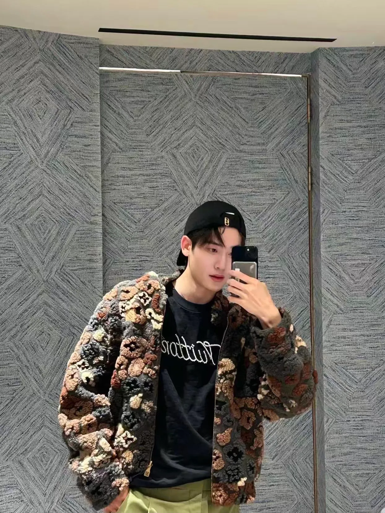 Louis Vuitton/Louis Vuitton reversible lambswool jacket